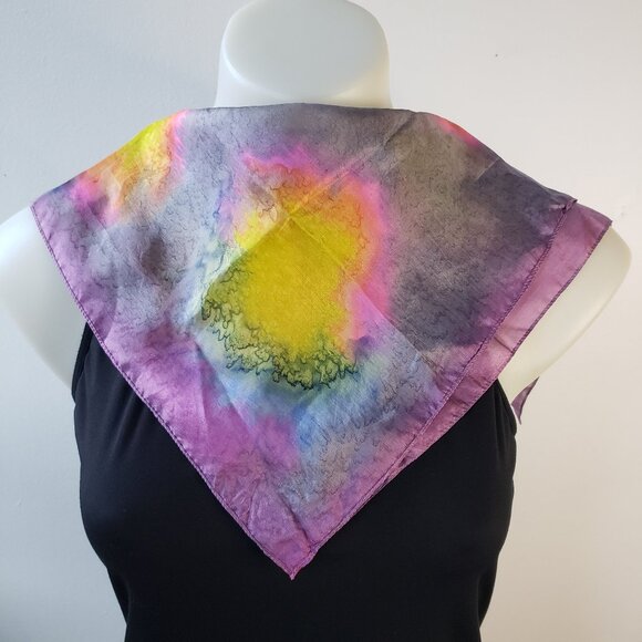 Vintage hand painted tie dye flower pure silk scarf Rémoy D'Urville Paris 21.5" - Picture 3 of 9